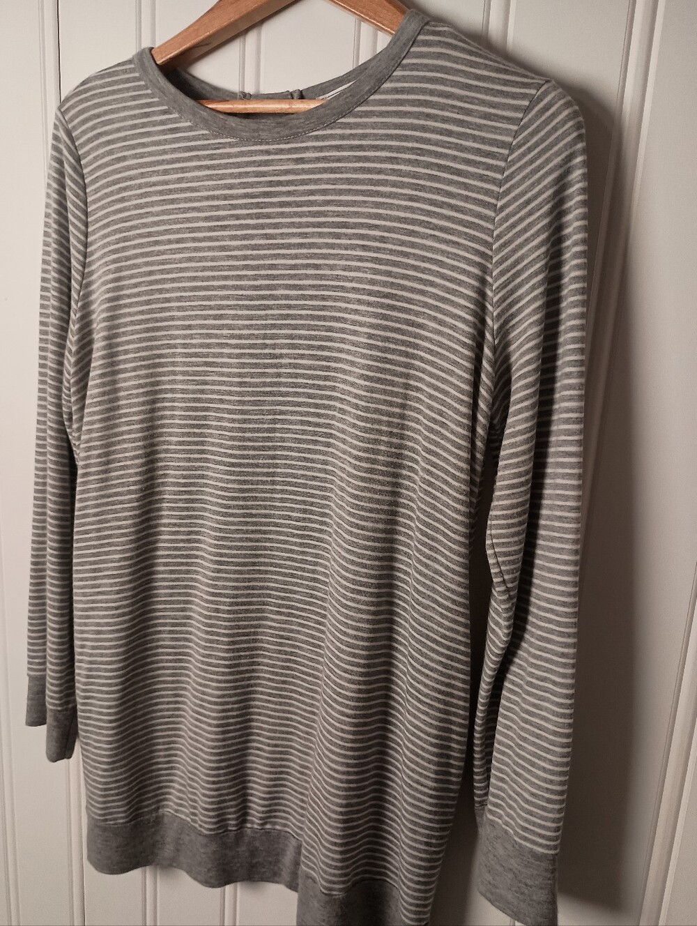 Ces Femme- Gray and White Striped Long Sleeve Tunic- Size M/L